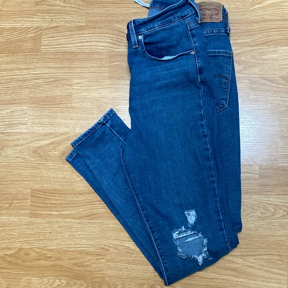 Levi's 721 High Rise Skinny Jeans - Picture 2 of 11